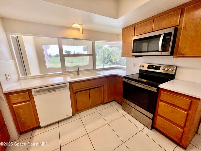 48 Country Club Rd, House other with 4 bedrooms, 2 bathrooms and null parking in Cocoa Beach FL | Image 20