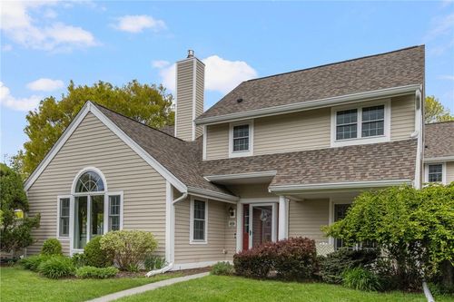 213-213 Corey Lane, Middletown, RI, 02842 | Card Image