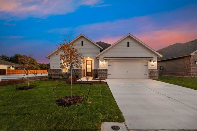 1248 Colca Dr, House other with 4 bedrooms, 2 bathrooms and null parking in Springtown TX | Image 4
