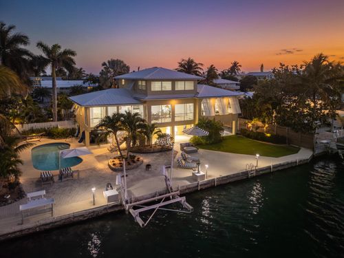 16805 Tamarind Rd, Sugarloaf Key, FL, 33042-3516 | Card Image