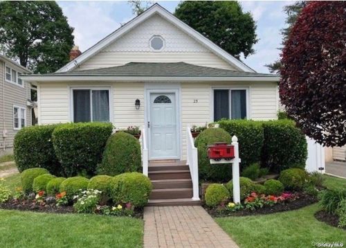 23 Locust Ave, Bayville, NY, 11709-3121 | Card Image
