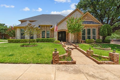 1209 Hillandale Ct, Bedford, TX, 76021-6504 | Card Image