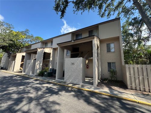 123-7505 Pitch Pine Cir, TAMPA, FL, 33617-8563 | Card Image