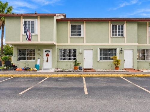23-3979 W 9th Ct, Hialeah, FL, 33012-7229 | Card Image