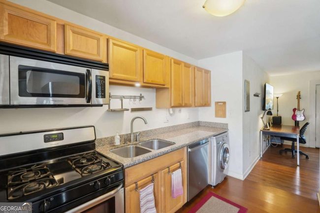 APT-24B - 1355 Euclid Ave Ne, Condo with 1 bedrooms, 1 bathrooms and 1 parking in Atlanta GA | Image 8