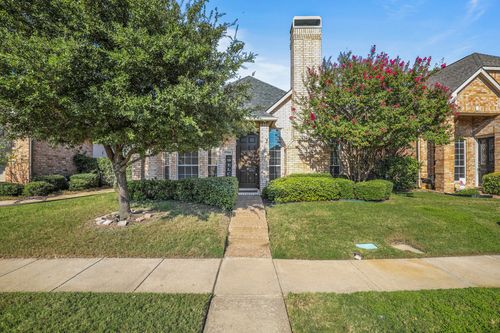 8704 Moss Hill Rd, Irving, TX, 75063-4285 | Card Image