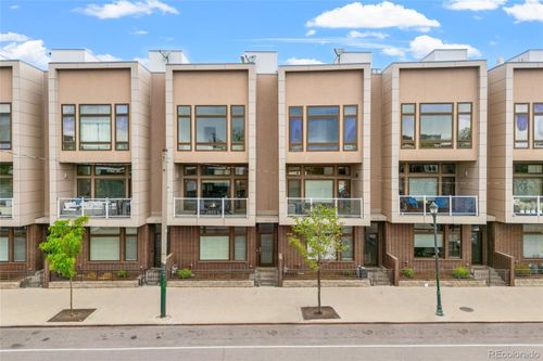 2515 Larimer St, Denver, CO, 80205-2124 | Card Image