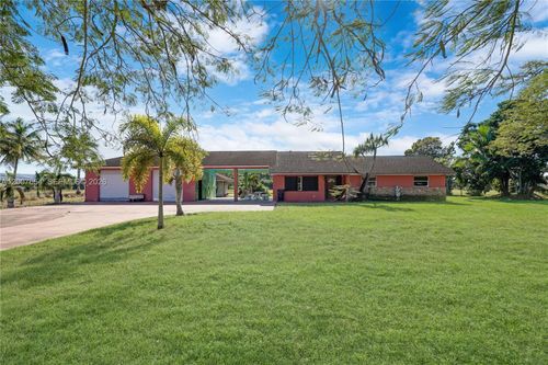 20000 Sw 216th St, Miami, FL, 33170-3204 | Card Image