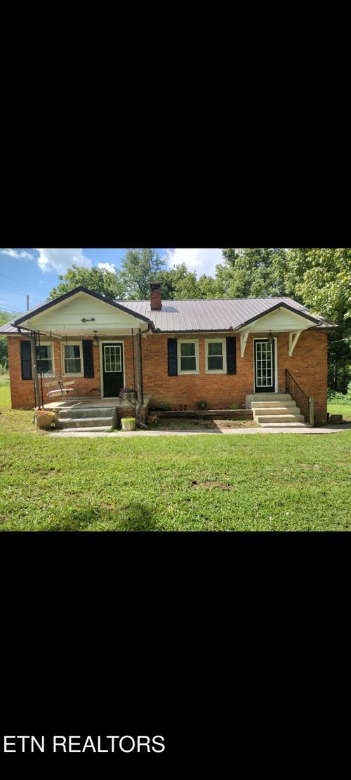 1349 Greenlee Ln, Jellico, TN, 37762-3842 | Card Image