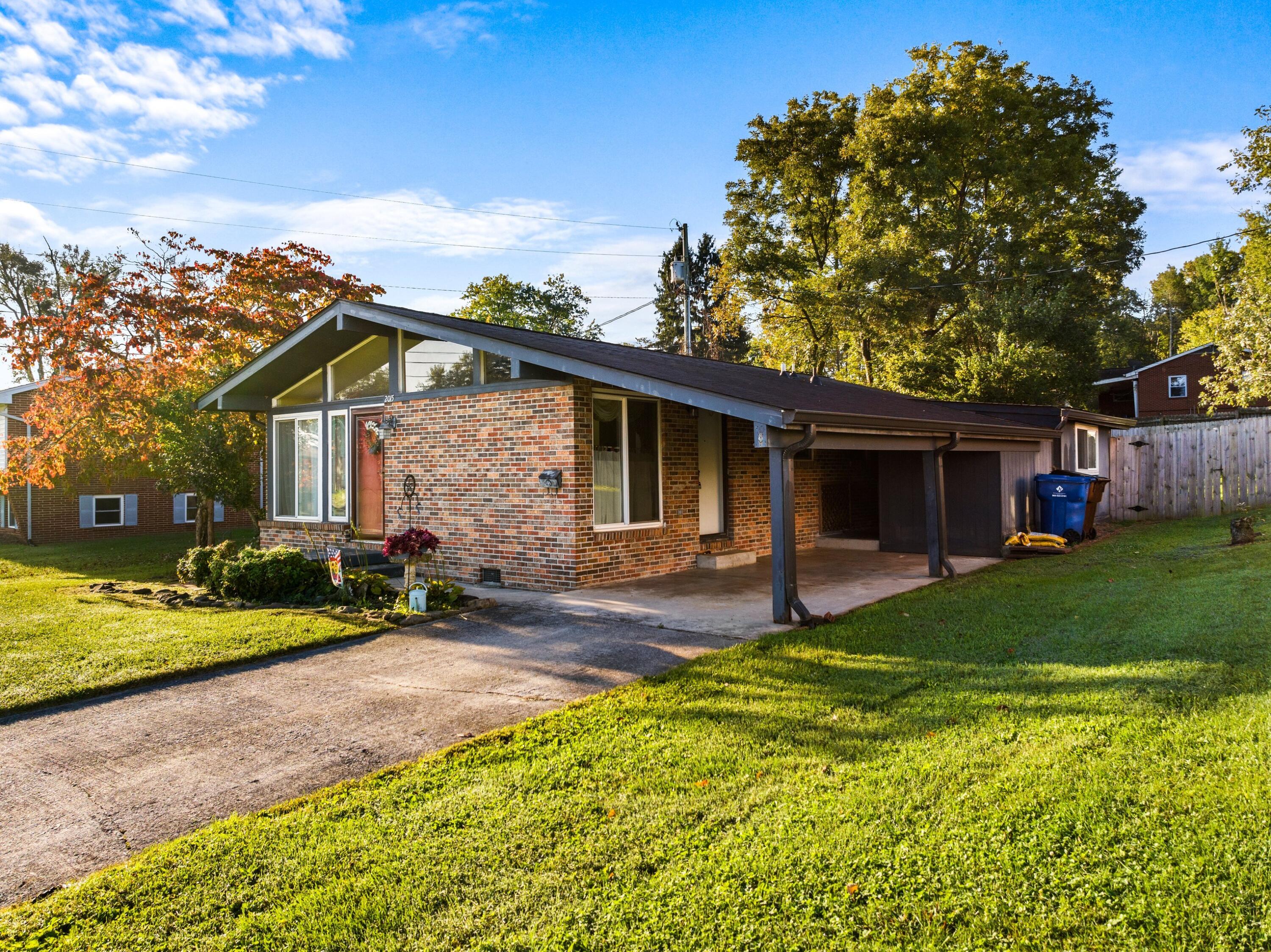Lakeview Ave, Jefferson City, TN 37760