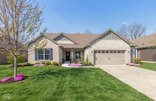 4220 Backstretch Ln, Bargersville, IN, 46106-5515 | Card Image
