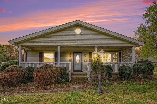 906 E Green St, Franklinton, NC, 27525-1418 | Card Image