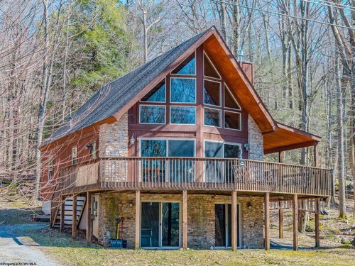 74 Bluebell Dr, Terra Alta, WV, 26764-2696 | Card Image