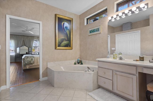 4557 Hunting Trl, House other with 5 bedrooms, 4 bathrooms and null parking in Lake Worth FL | Image 13