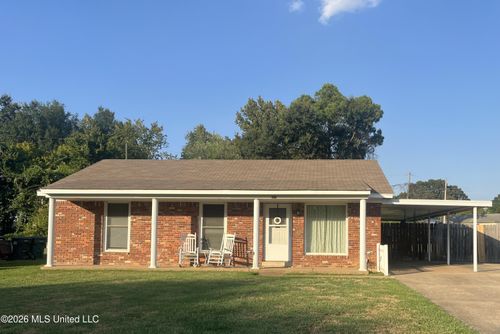 1976 Cresthill Dr N, Southaven, MS, 38671-1907 | Card Image