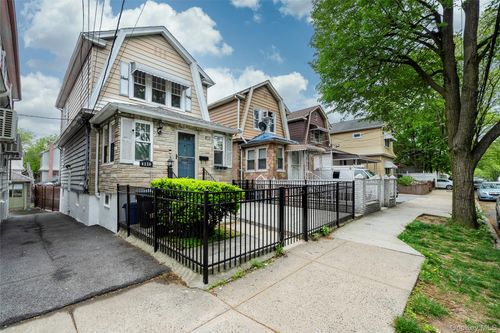 4220 Wickham Ave, Bronx, NY, 10466-2010 | Card Image