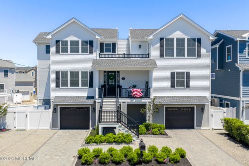 1154 Jennifer Ln, MANAHAWKIN, NJ, 08050-4248 | Card Image