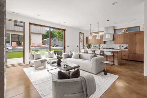 1603 5th Ave N, Nashville, TN, 37208-2242 | Card Image