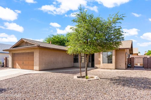 2790 Chalfont Dr, Tucson, AZ, 85742-8931 | Card Image
