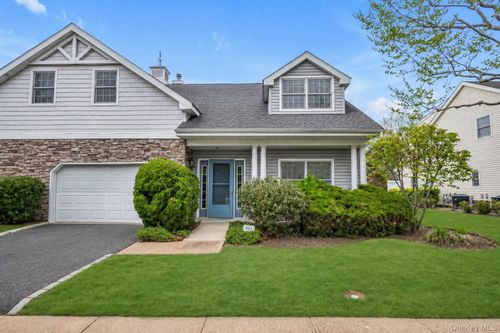 214 Miro Pl, Port Washington, NY, 11050-2426 | Card Image