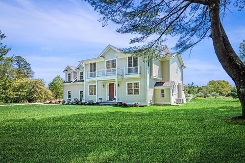 333 Perkins Row, Topsfield, MA, 01983-1537 | Card Image