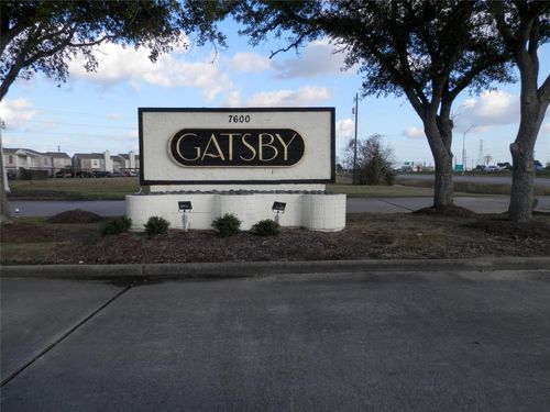 605-7600 Emmett F Lowry Expy, Texas City, TX, 77591-2453 | Card Image