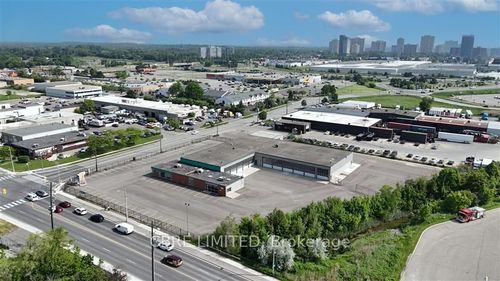 36 Rutherford Rd S, Brampton, ON, L6W3J5 | Card Image