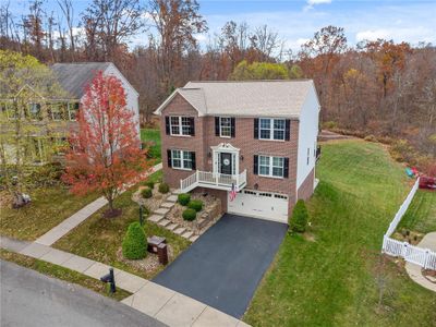 137 Broadstone Drive, House other with 3 bedrooms, 2 bathrooms and 2 parking in Adams Twp PA | Image 2