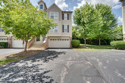 3355 Kentshire Cir, Aurora, IL, 60504-6917 | Card Image