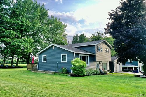 2718 Forest Hill Dr, Auburn, NY, 13021-5662 | Card Image