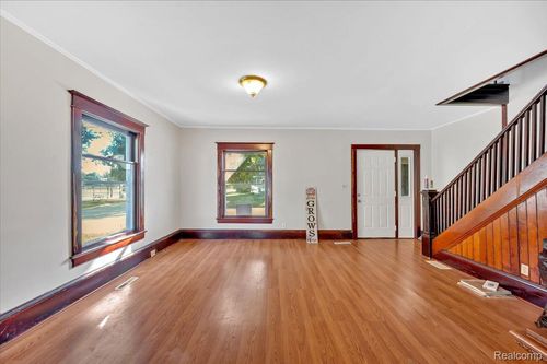 513 N Mercer St, Durand, MI, 48429-1339 | Card Image