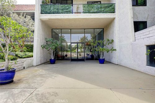 apt-206-1401 Valley View Rd, Glendale, CA, 91202-1726 | Card Image