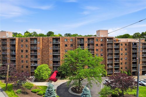 900-1500 Cochran Rd, Pittsburgh, PA, 15243-1051 | Card Image