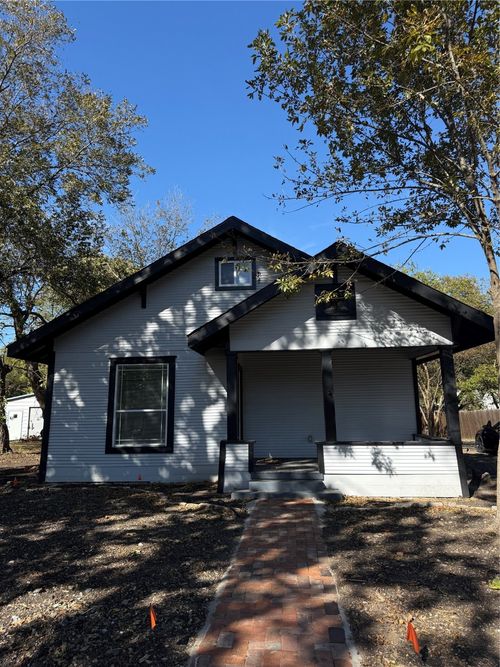 404 W Elm St, Whitewright, TX, 75491-2013 | Card Image