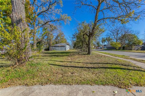 217 S 23rd St, Temple, TX, 76504-4120 | Card Image