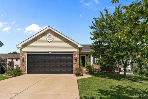 59 E Homefield Point Ct, O'Fallon, MO, 63366 | Card Image
