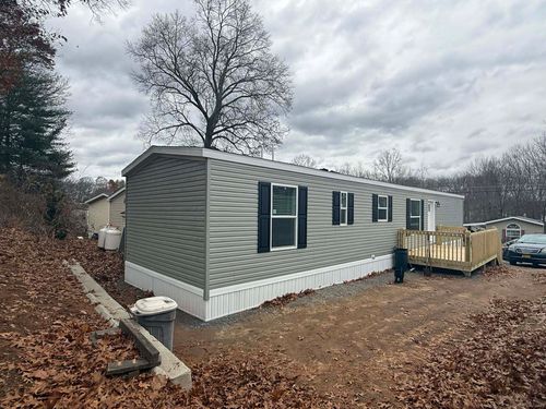 325 Kelly Rd, Vernon, CT, 06066-3939 | Card Image