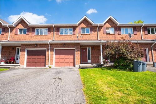 32 Nelson Trail, Welland, ON, L3C0J4 | Card Image