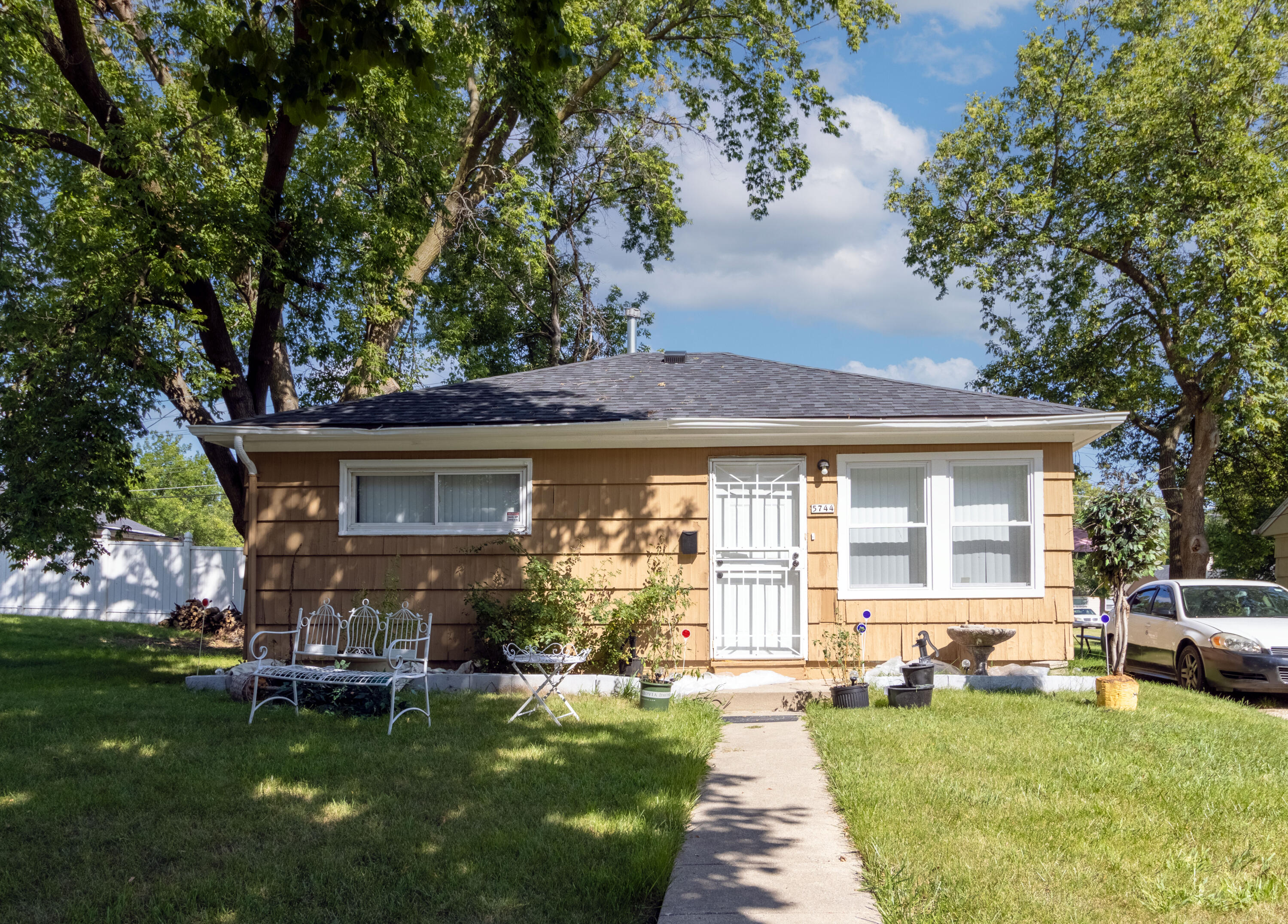 61st St, Milwaukee, WI 53218