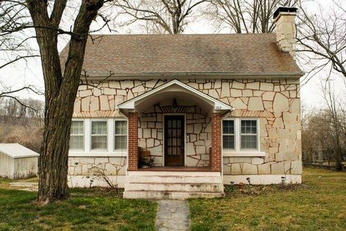 202 N Hemphill St, Crane, MO, 65633-9158 | Card Image