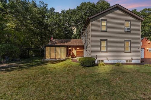 59 Edgehill Rd, Taunton, MA, 02780-1327 | Card Image