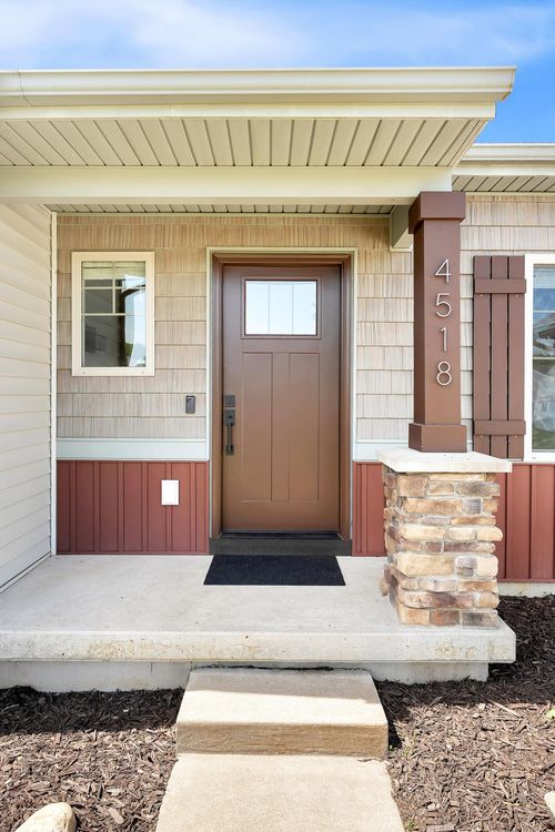4518 Mesa Ct Se, Caledonia, MI, 49316-9235 | Card Image