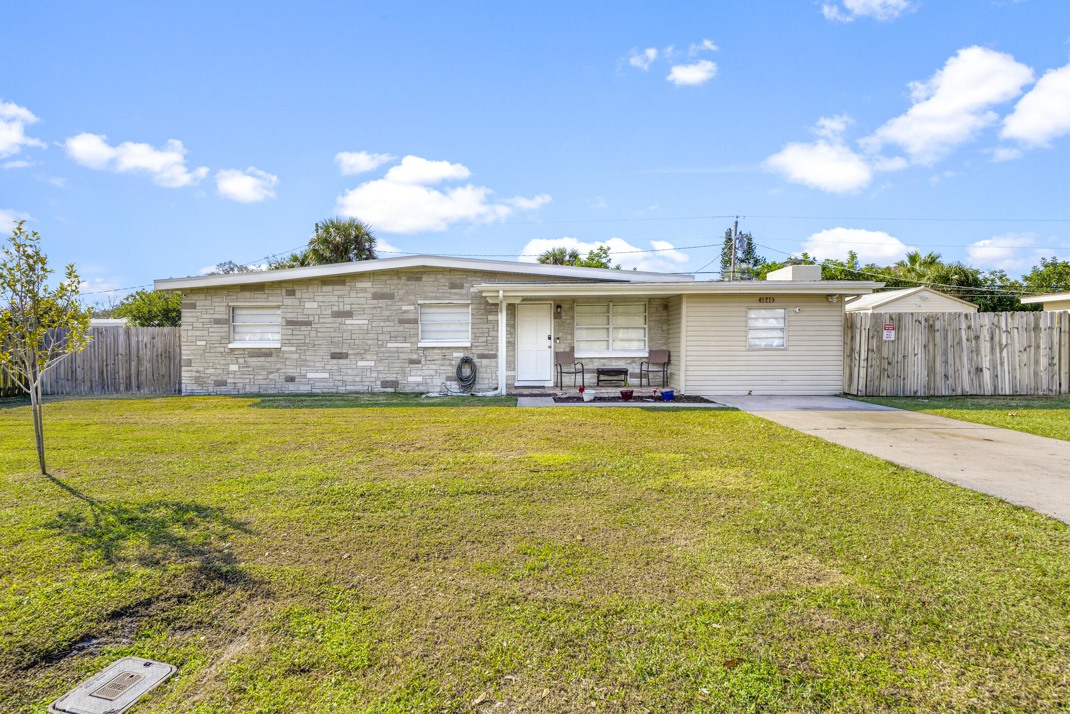 Mosswood Dr, Melbourne, FL 32935