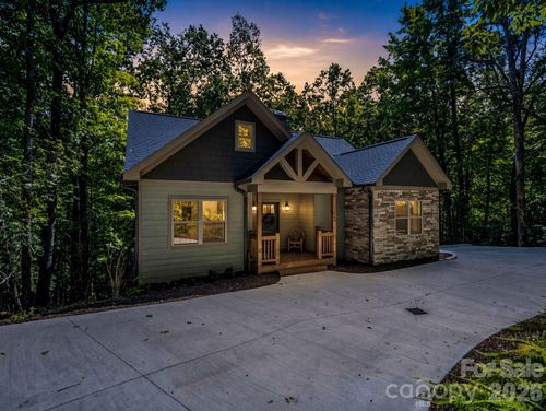 365 Utsonati Ln, Brevard, NC, 28712-7471 | Card Image