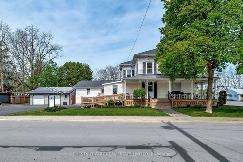 71 Queen St, Picton, ON, K0K2T0 | Card Image