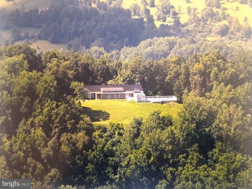 200 Fogg Mountain Ln, FLINT HILL, VA, 22627-1842 | Card Image