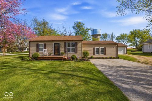 3340 Grace St, Greenwood, IN, 46143-8522 | Card Image