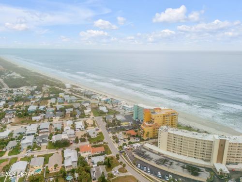 203-701 N Atlantic Ave, NEW SMYRNA BEACH, FL, 32169-2471 | Card Image