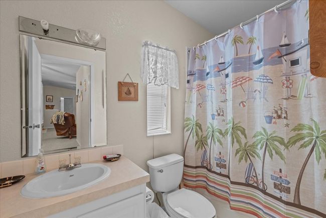 guest bathroom | Image 22