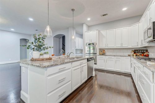 12510 Cove Landing Dr, Cypress, TX, 77433-3084 | Card Image